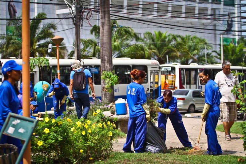 notícia: Internas da Susipe ajudam a limpar e revitalizar praças e ruas de Belém