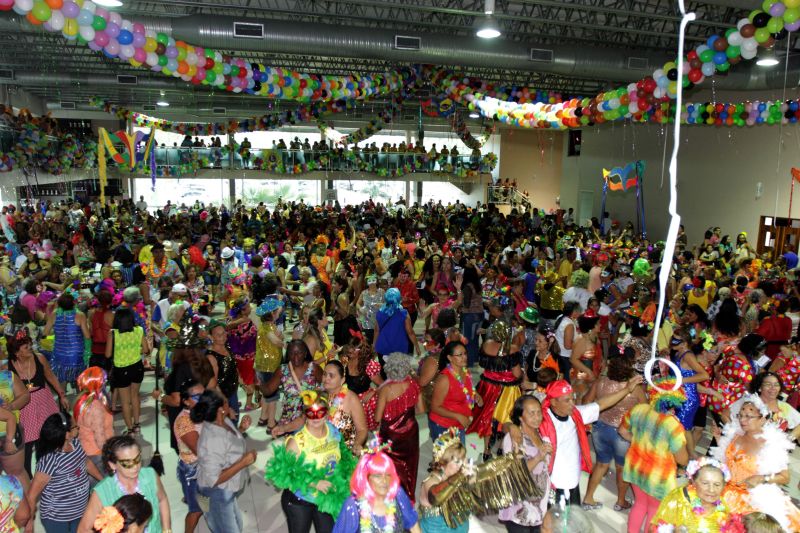 notícia: Projeto Vida Ativa promove 15º Baile de Carnaval da Terceira Idade