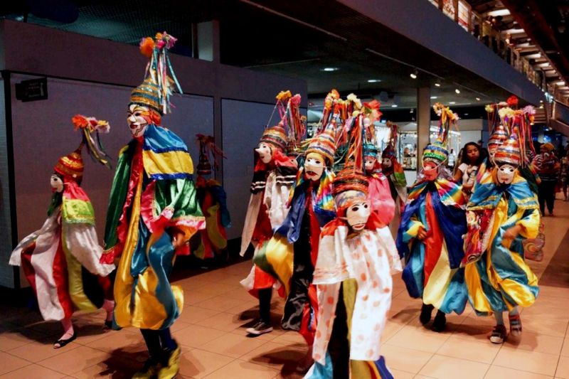 notícia: Famílias paraenses brincam o Carnaval na Estação das Docas
