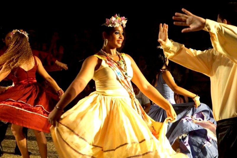 notícia: Grupo Mapinguari traz o espetáculo “Tradições amazônicas” ao "Por-do-Som"