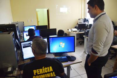 notícia: Peritos criminais do Pará são treinados para uso de software da Polícia Federal