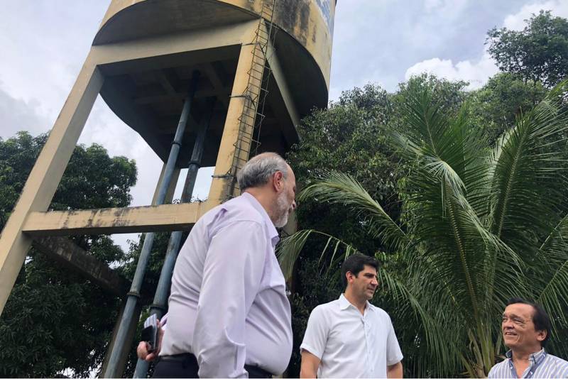 O presidente da Companhia de Saneamento do Pará (Cosanpa), José Antonio De Angelis, visitou as obras de escavação na quarta-feira (9), para ver de perto o andamento dos serviços