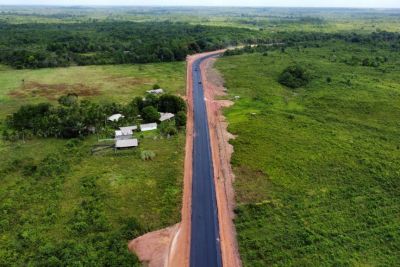 notícia: Obras de asfaltamento da Perna Leste avançam em mais de 30 quilômetros concluídos