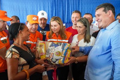 notícia: Governo do Pará atende vítimas de desastres naturais e entrega benefícios em Rurópolis, na região do Tapajós