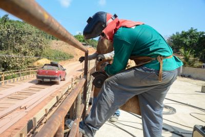 notícia: Equipes da Setran executam obras em duas pontes na PA-370, a rodovia Transuruará  
