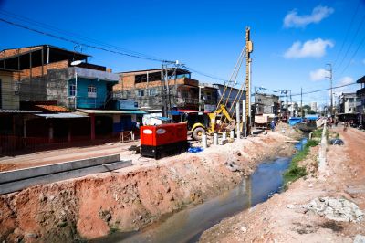 notícia: Governo do Estado avança com obras de Macrodrenagem do Canal da Mundurucus, em Belém