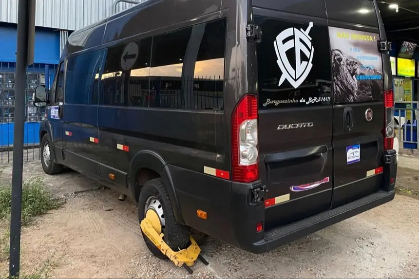 Van apreendida em Marabá