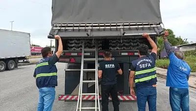 notícia: Secretaria de Estado da Fazenda (Sefa) apreende produtos de borracha e telhas