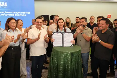 notícia: Governadora Hana Ghassan assina contrato para prestação de serviços médicos pela Unimed Oeste e amplia assistência em saúde no Baixo Amazonas