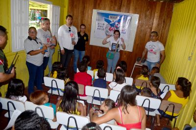 notícia: Crianças da ilha de Urubuoca recebem ação de cidadania da Segup