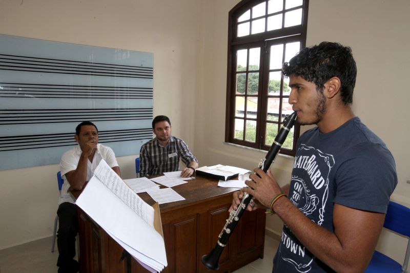 notícia: Instituto Carlos Gomes aplica segunda prova de conhecimento específico em música