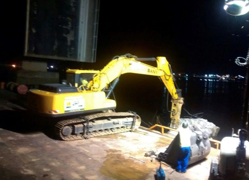 notícia: Ponte do Moju: trabalho noturno aproveita maré baixa para retirada de escombros