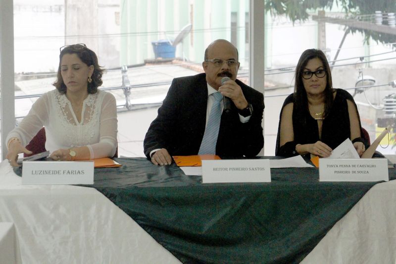 notícia: Reunião discute regionalização de serviços socioassistenciais