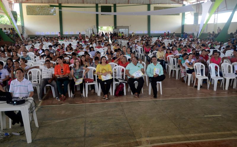 notícia: Jornada pedagógica de Moju prepara mais de 2 mil profissionais