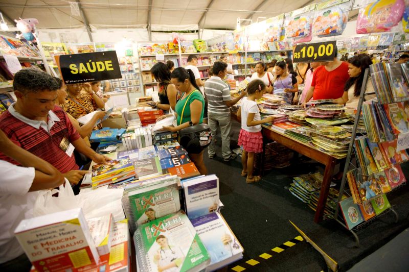 notícia: Governo investe mais de R$ 4,5 milhões em incentivo à leitura