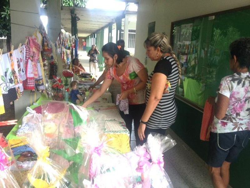 notícia: Feira de artesanato na Emater oferece opções de presentes no Dia das Mães