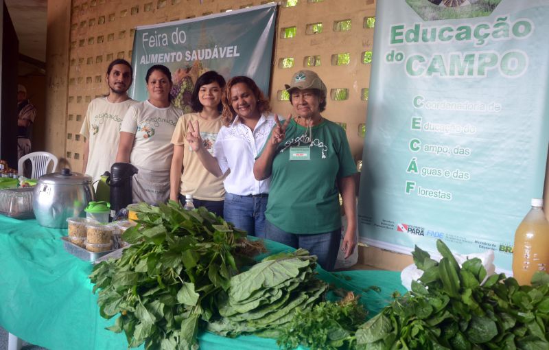 notícia: Seduc promove feira de orgânicos para incentivar a alimentação saudável
