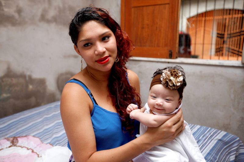 notícia: Mulheres se dividem entre a maternidade, o dever e a solidariedade