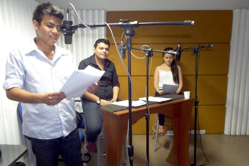 notícia: Programas do Projeto Rádio Escola serão apresentados na Feira Pan-Amazônica do Livro