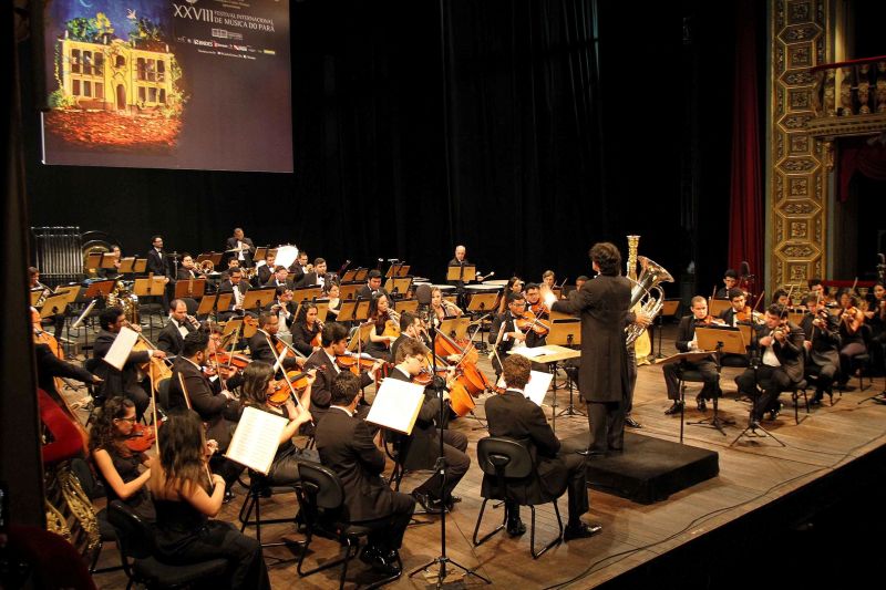 notícia: Banda Sinfônica da FCG e Orquestra do Theatro da Paz abrem Festival Internacional de Música