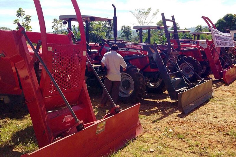 notícia: Agricultores do sul do Pará recebem veículos para incrementar a produção