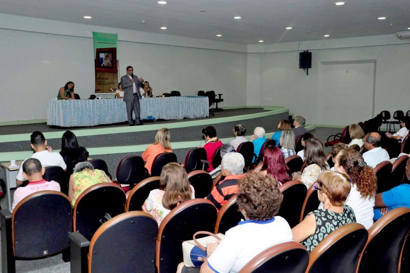 notícia: Aspectos da violência contra a pessoa idosa são debatidos em Belém