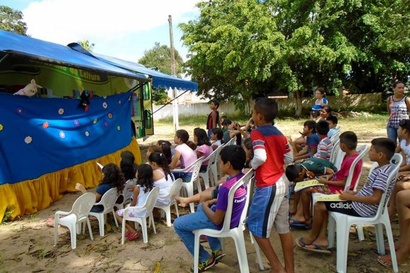 notícia: Caravana da leitura visita as cidades da região do Guamá