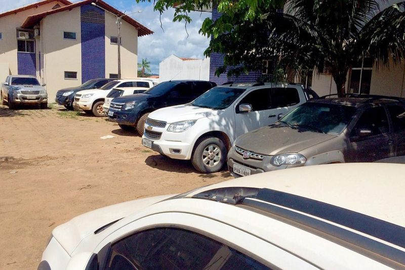 notícia: Polícia Civil prende quadrilha que vendia carros roubados em Altamira