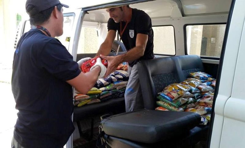 notícia: Projeto Arca recebe alimentos doados pelo Imetropará