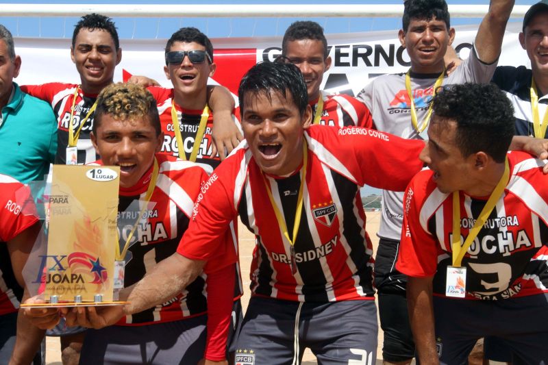 notícia: Índio Karajá comanda vitória do Bom Jesus no futebol de areia dos Jogos Abertos