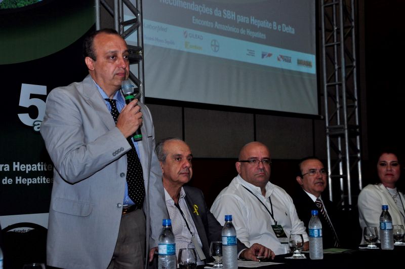 notícia: Simpósio em Belém debate atualizações médicas sobre hepatites