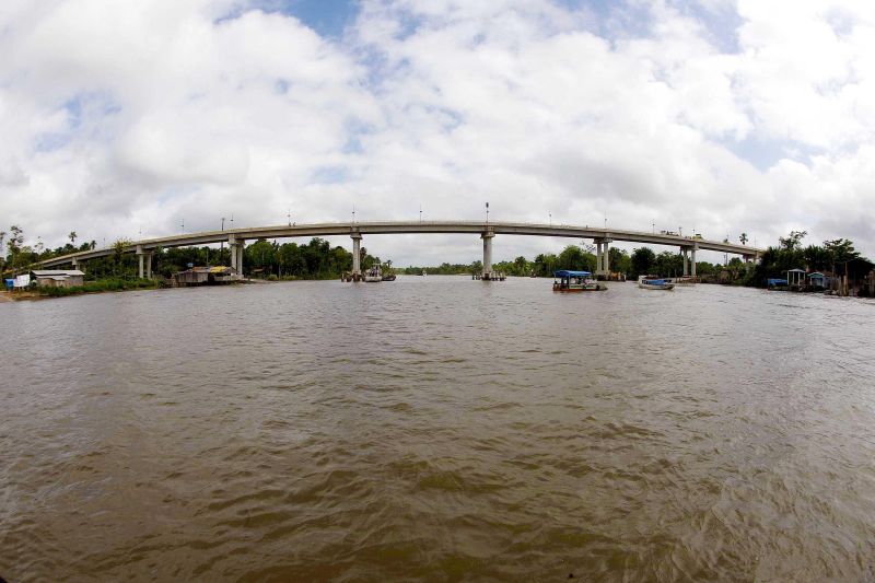 notícia: Construção da ponte Igarapé-Miri, na PA-151, chega à reta final