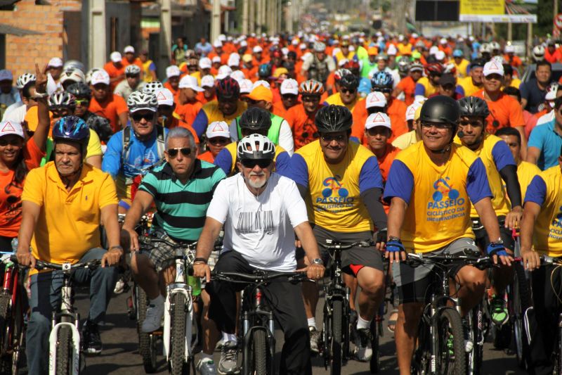 notícia: Avenida Independência é inaugurada com grande passeio ciclístico