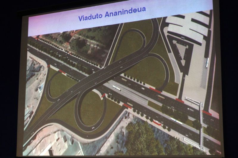 notícia: Governo apresenta BRT Metropolitano para engenheiros e arquitetos