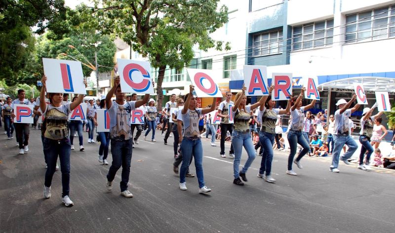 notícia: Desfile Escolar 2015 mobiliza escolas de Belém, Ananindeua e Santa Bárbara 