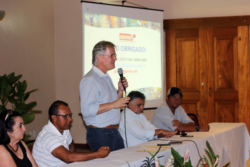 notícia: Adepará reúne com produtores rurais de Soure e Salvaterra