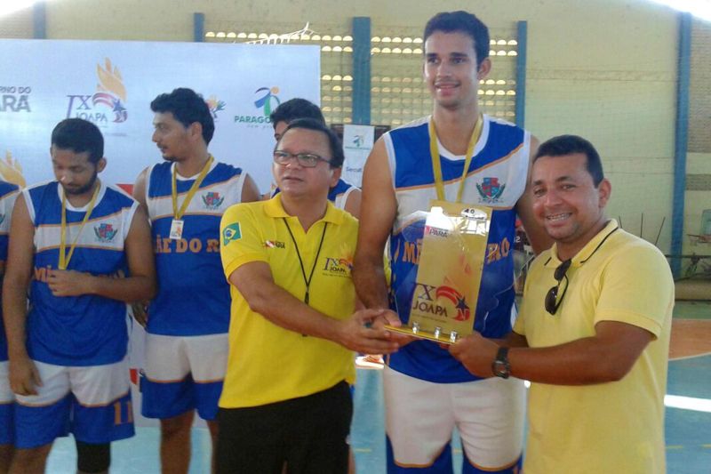 notícia: Seel premia primeiros campeões de Jogos Abertos em Paragominas