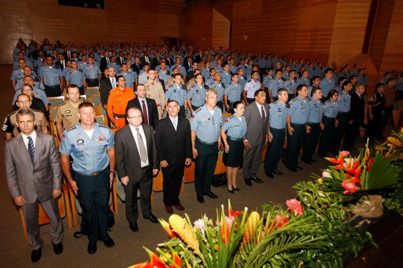 notícia: Escola de Governança e Casa Militar promovem curso internacional de segurança de autoridade