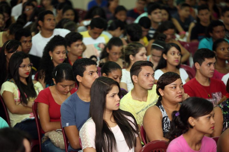 notícia: Estudantes do Baixo Tocantins assistem a aulão do Pro Paz Enem