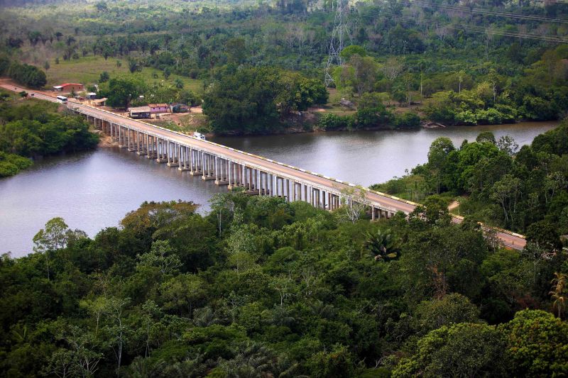 notícia: Governo do Pará inaugura obras no oeste do Pará