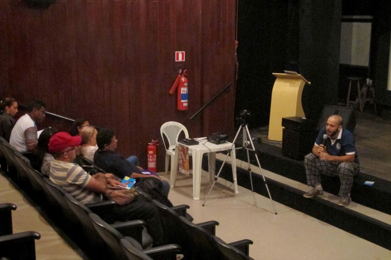 notícia: Formação de cineclubes é tema de encontro no Cine Líbero Luxardo