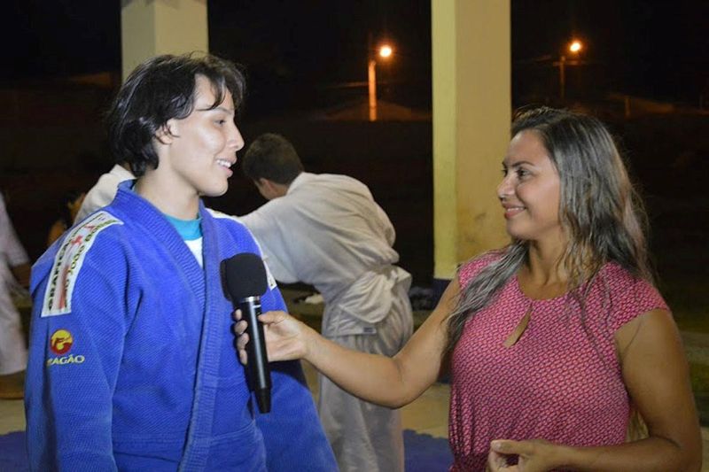 notícia: Projeto Aluno Repórter é semifinalista do Prêmio Itaú-Unicef 2015