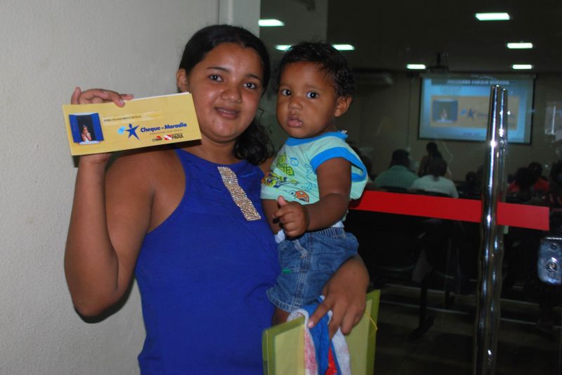 notícia: Cohab entrega lotes de Segunda Etapa do Cheque Moradia para 120 famílias