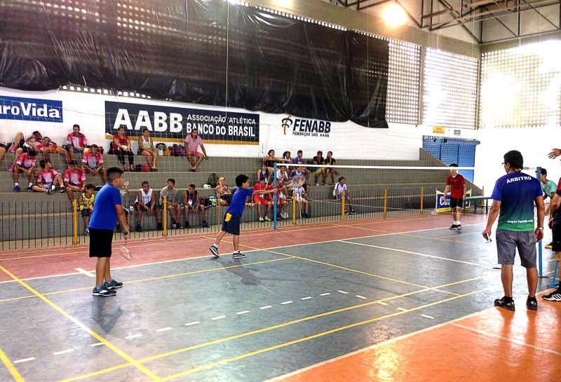 notícia: Jovens da Unidade Integrada Pro Paz participam de torneio de Badminton