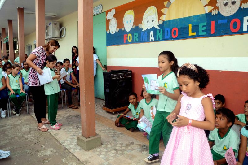 notícia: Escola Armando Corrêa orienta crianças a refletirem sobre diferenças raciais 