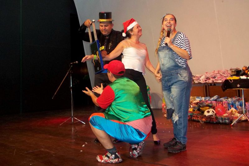 notícia: Ophir Loyola promove Natal para portadores de fissura labiopalatal