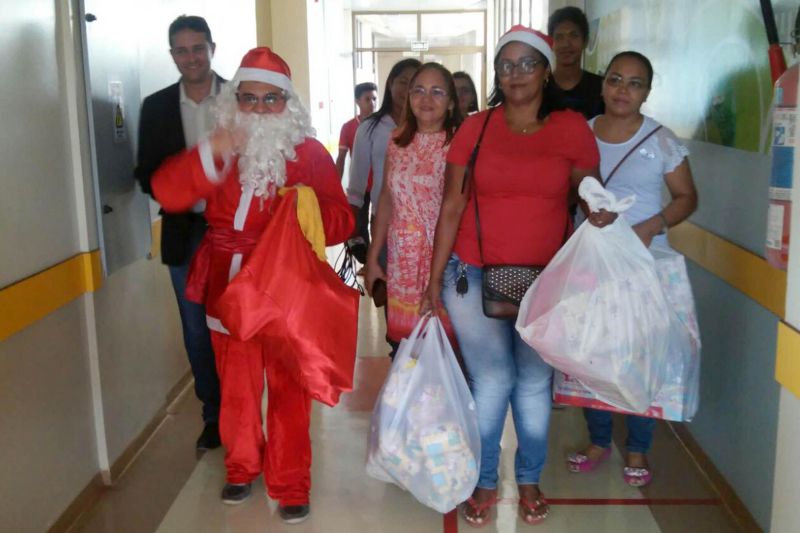 notícia: Hospital Geral de Tailândia promove Natal Solidário a crianças internadas
