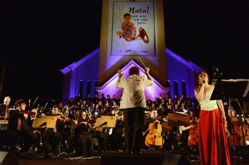 notícia: Público de Icoaraci recebe Amazônia Jazz Band em concerto de Natal
