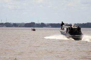notícia: Delegacia de Polícia Fluvial prende chefe de quadrilha de “piratas” em Outeiro