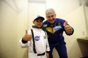 notícia: Astronauta Marcos Pontes abre Feira Estadual de Ciência, Tecnologia e Inovação